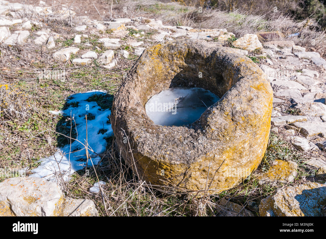 Stone troughs hi-res stock photography and images - Alamy