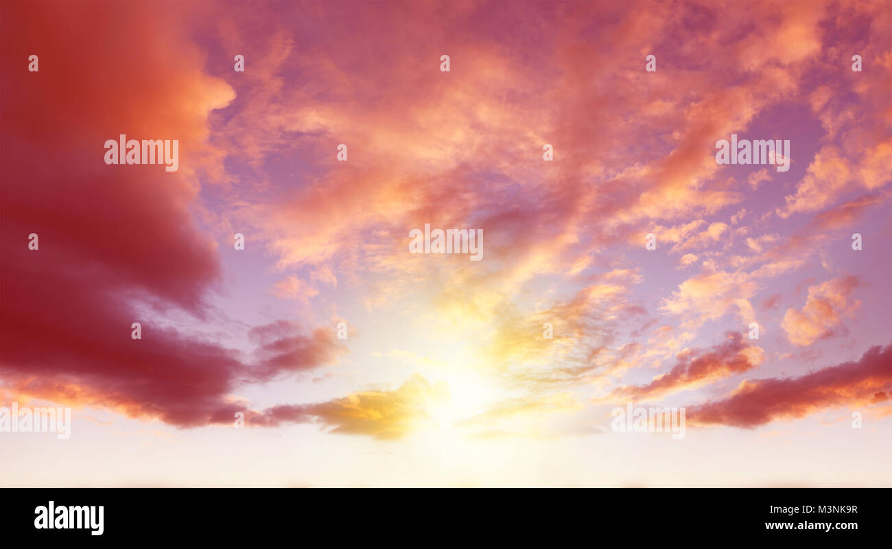 Sky summer sunlight hi-res stock photography and images - Alamy