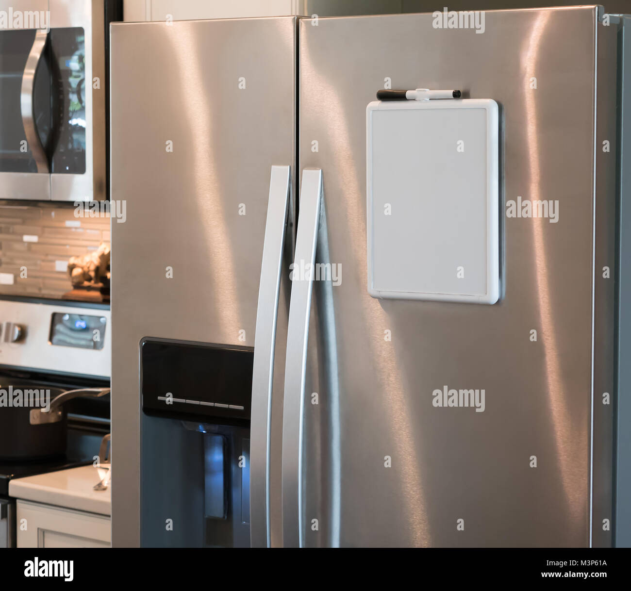 Refrigerator food list hires stock photography and images Alamy