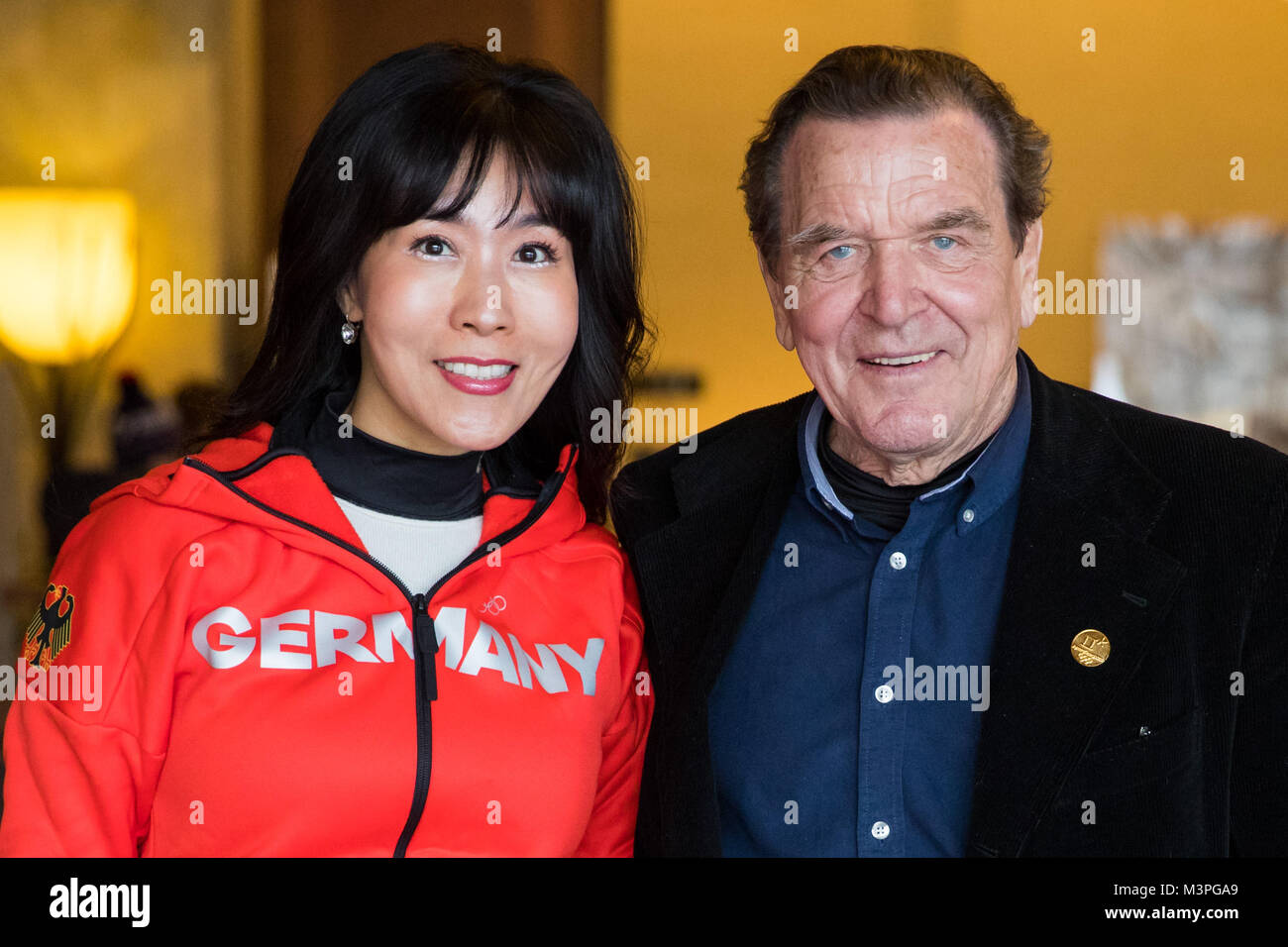 Со ен шредер. Шрёдер-ким со ён. Ким со ён жена шредера. Со ен шредер. Герхард шрёдер с женой ким.