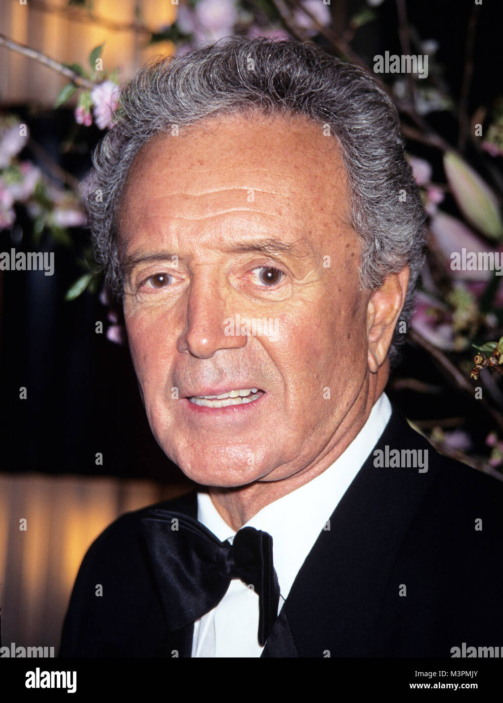 ***FILE PHOTO*** ***Vic Damone Has Passed Away aged 89*** Vic Damone photographed by Walter McBride on April 18th, 1996. © Walter McBride/MediaPunch Stock Photo