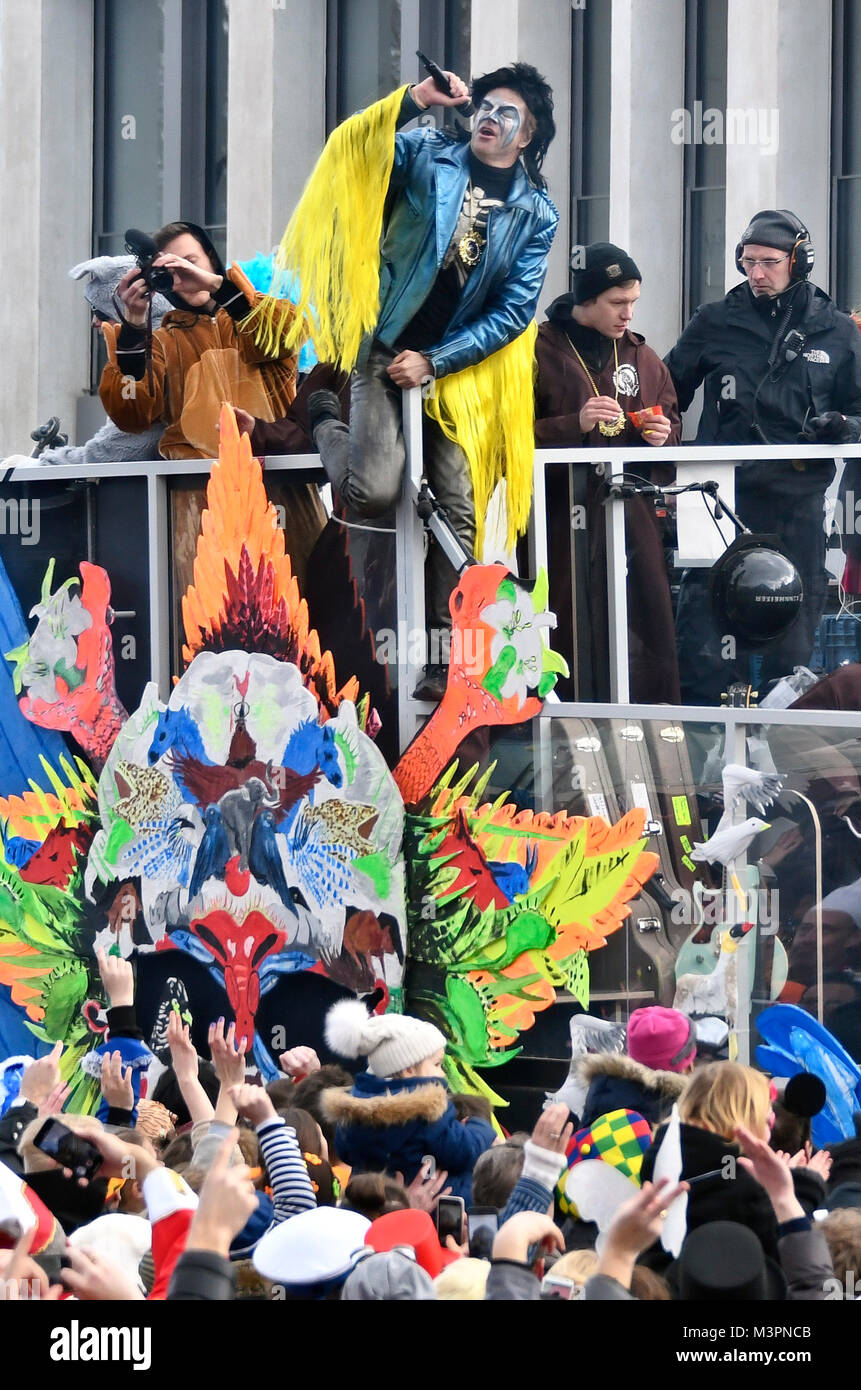 Duesseldorf, Germany. 12th February, 2018. Carneval, Rose Monday Parade:  Duesseldorf Punk Rock Band Die Toten Hosen during the Rose Monday Parade.  Credit: UKraft/Alamy Live News Stock Photo - Alamy
