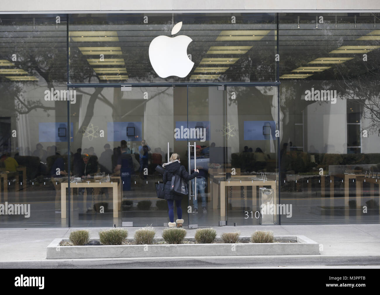 February 12, 2018 - Dallas, TX, USA - An Apple store is seen here