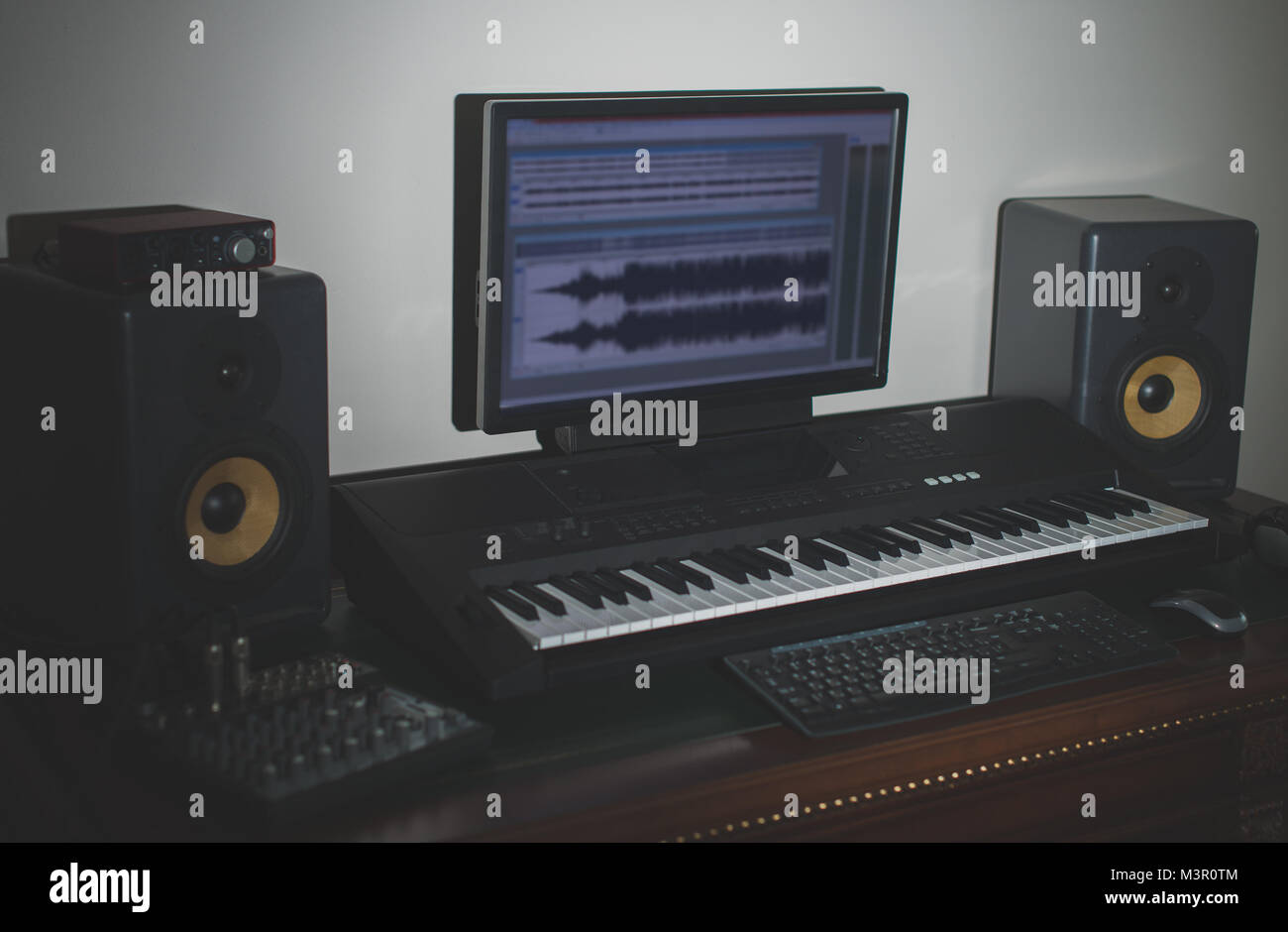 studio monitors for keyboard