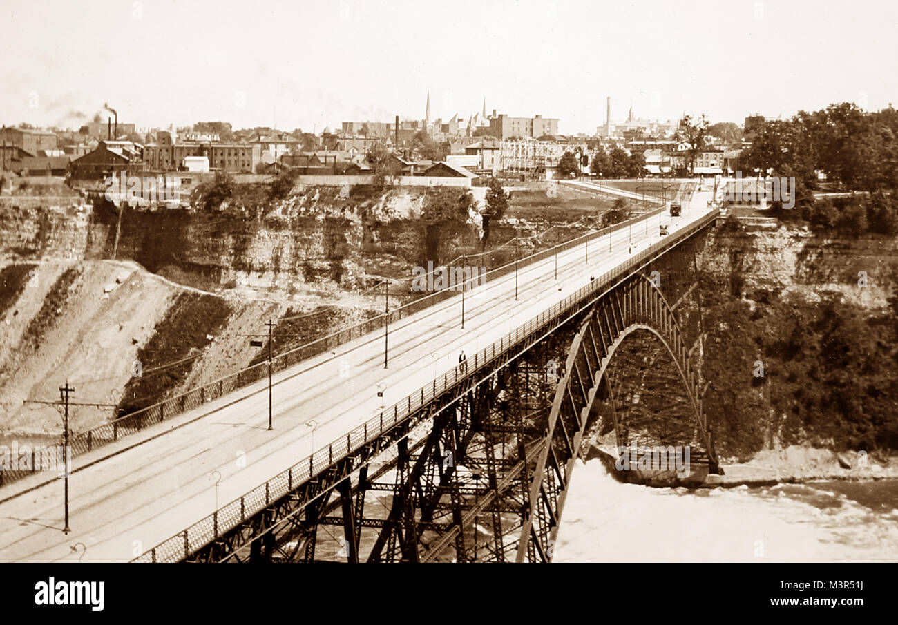 Niagara Falls bridge, Victorian period Stock Photo