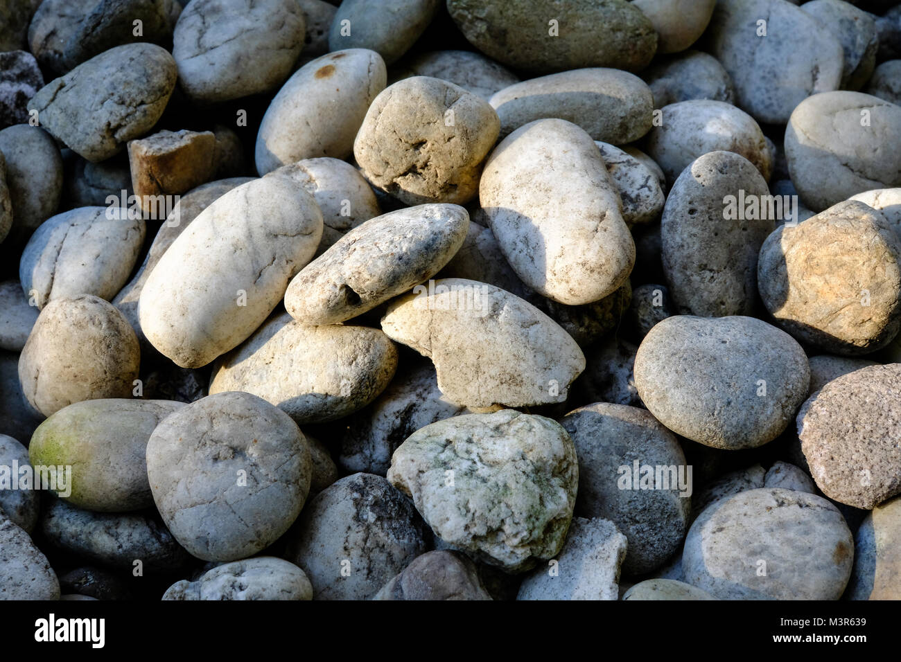 Smooth river stones hi-res stock photography and images - Alamy