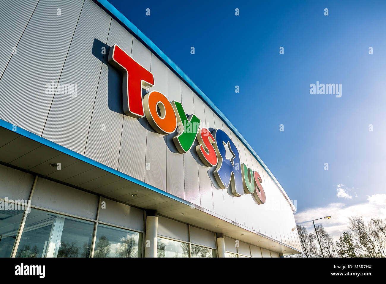 Toys r us uk hi res stock photography and images Alamy