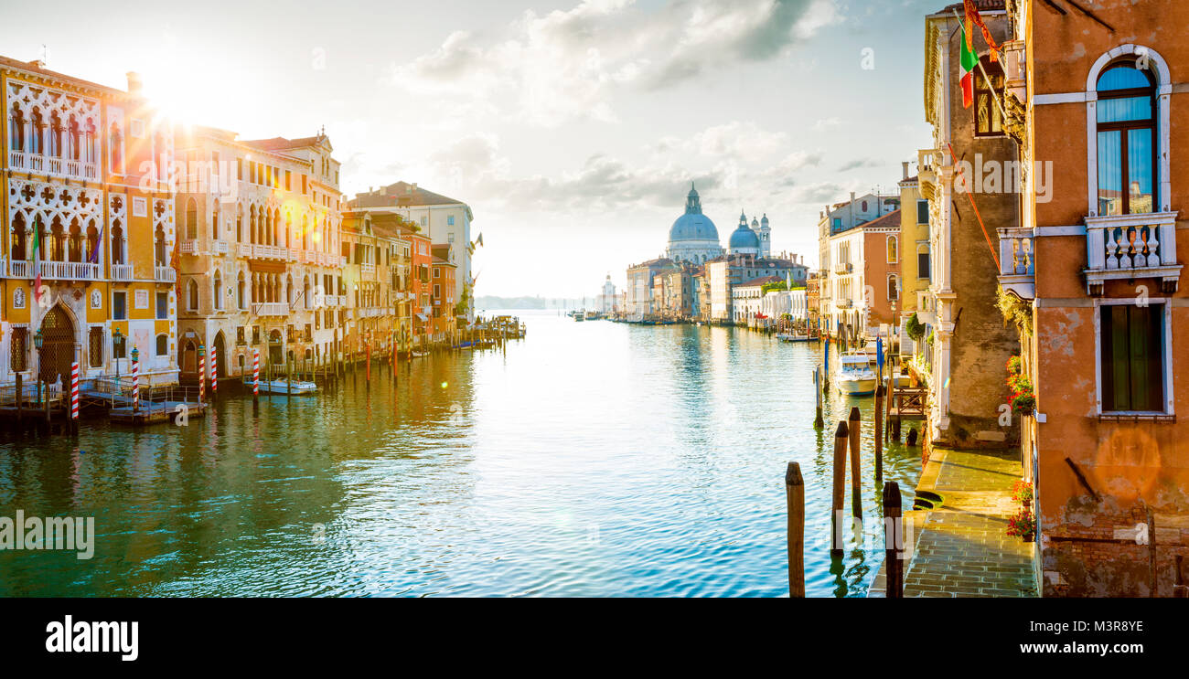 Townscape with grand canal hi-res stock photography and images - Alamy