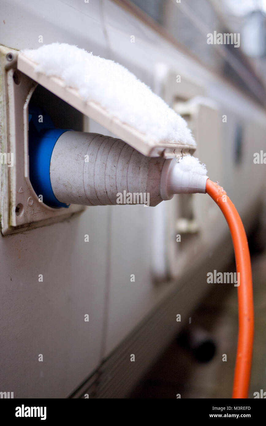 Electrical hook up hi-res stock photography and images - Alamy