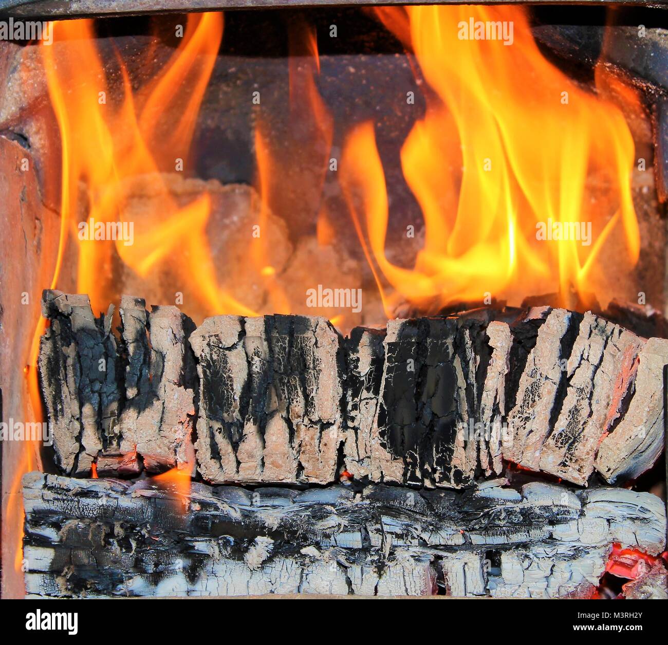 Peat Fire Burning In Domestic Home Fire Place Or Fireplace Stock