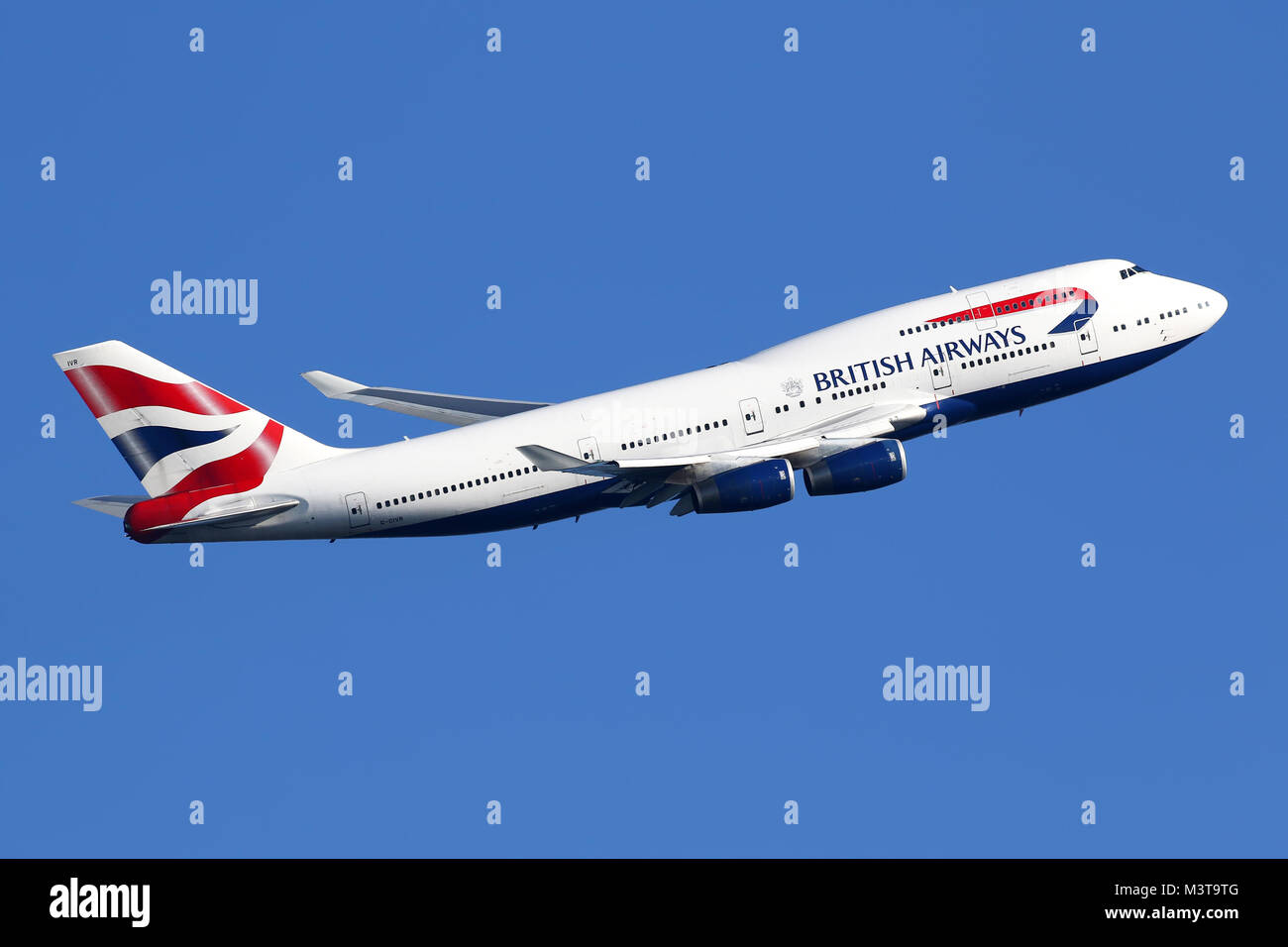 Boeing 747 400 british airways hi-res stock photography and images