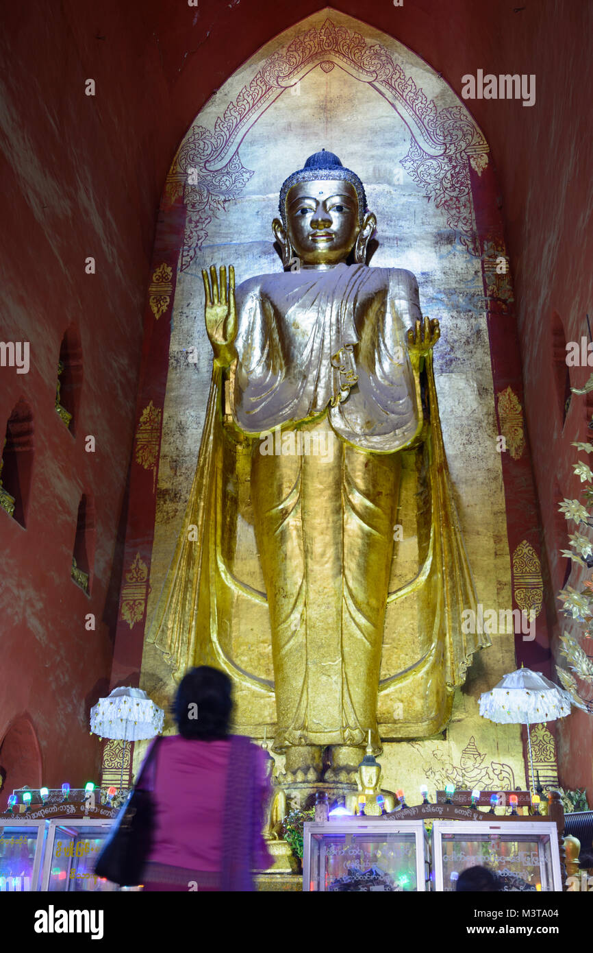 Bagan: Ananda Temple, Standing Buddha – Gautama – West facing, , Mandalay Region, Myanmar (Burma) Stock Photo