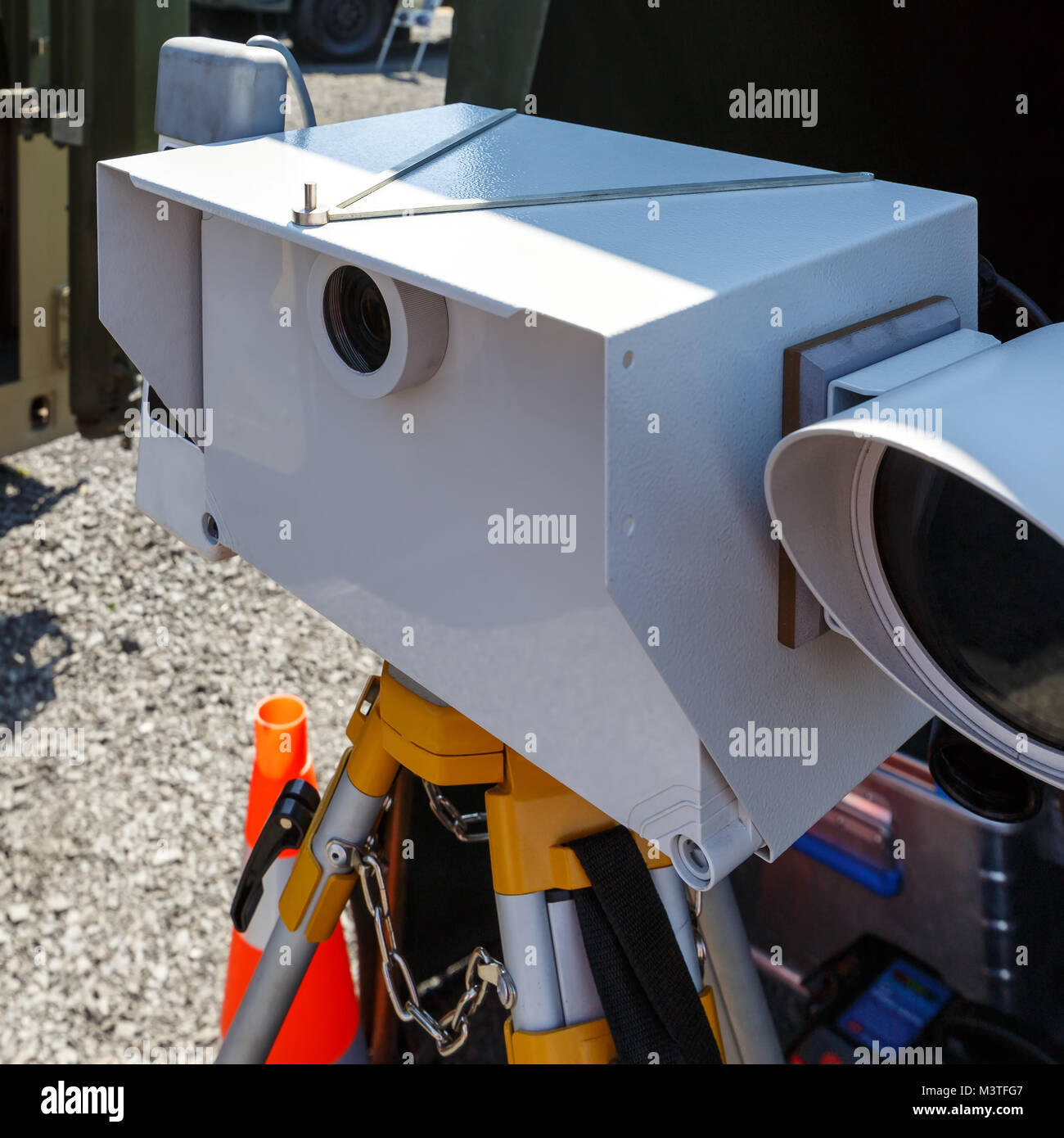 Hydraulic Efficiency for Each Nozzle. Testing Condition, and Midflow Speed