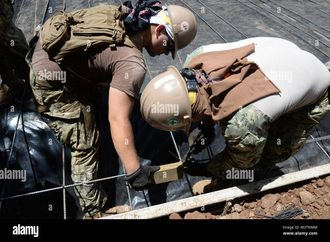 CONCHAGUA, El Salvador (Aug. 16, 2016) – Builder Second Class Thomas ...