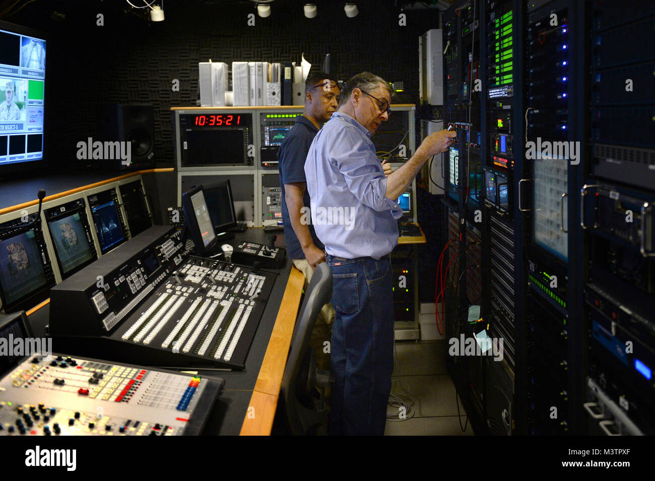 Technical rehearsals hi-res stock photography and images - Alamy