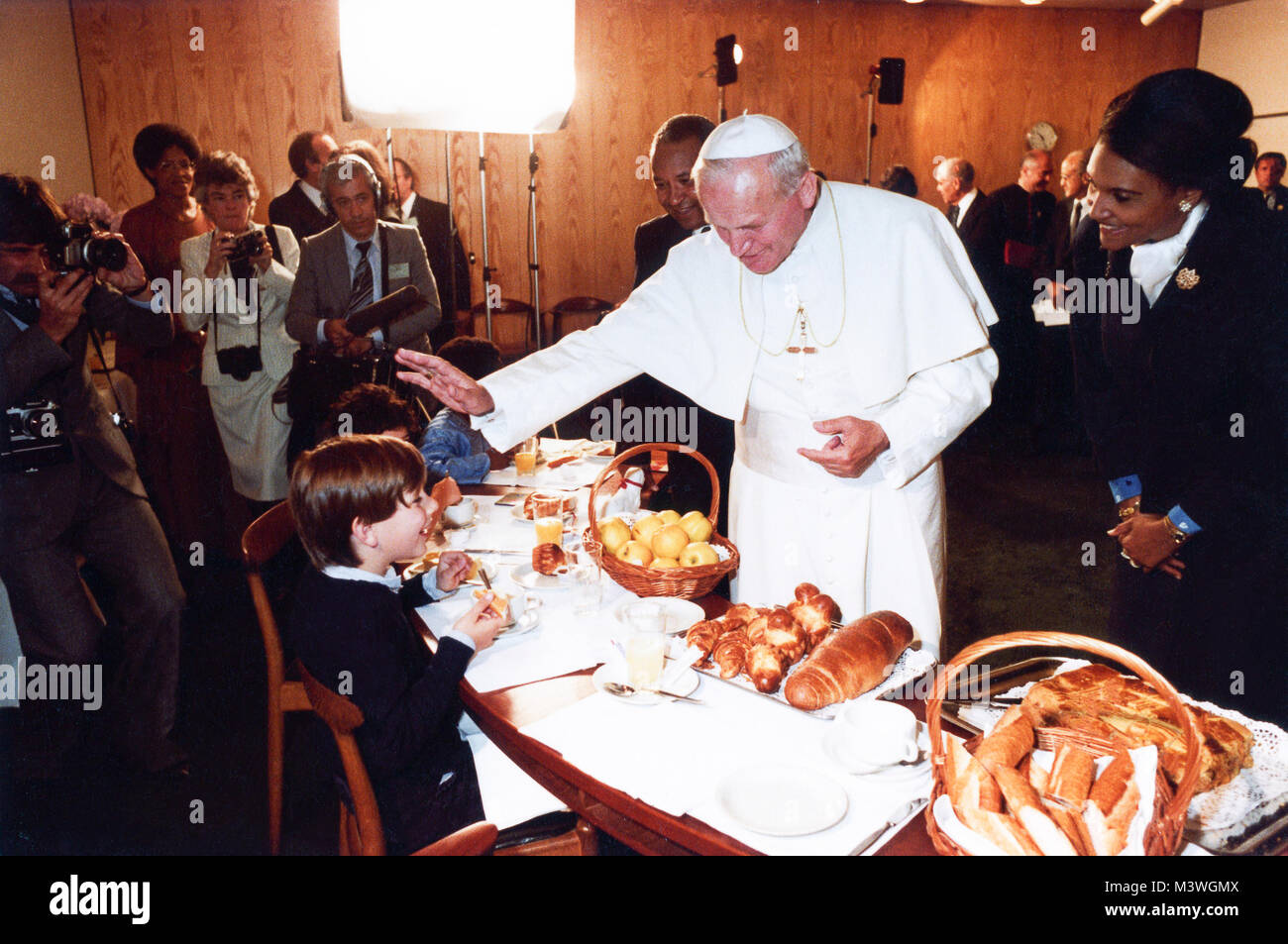 Journey to France by John Paul II - 30 May / 2 June 1980 Stock Photo