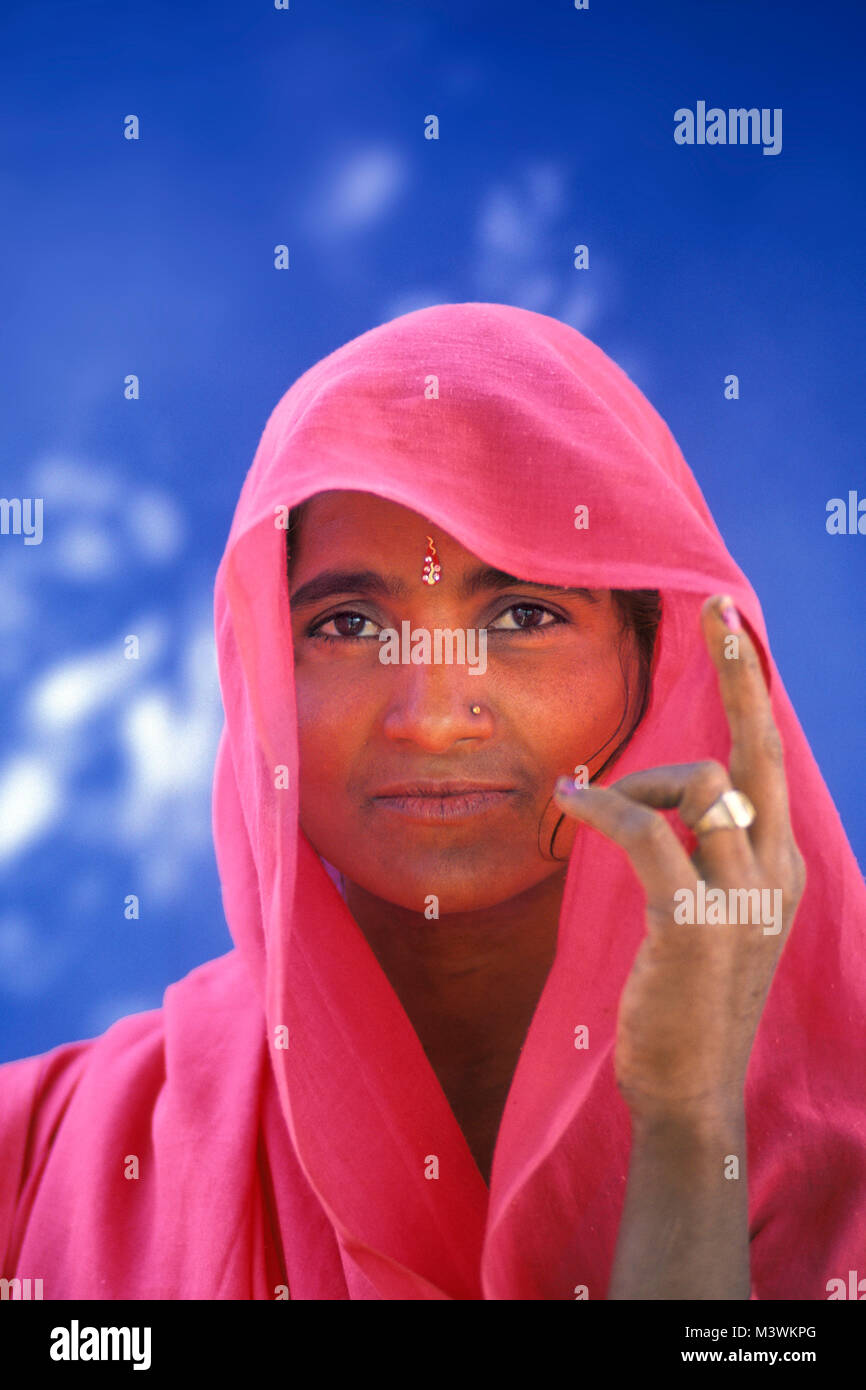 India. Rajasthan. Jaipur. Woman in viel. Portrait. Stock Photo