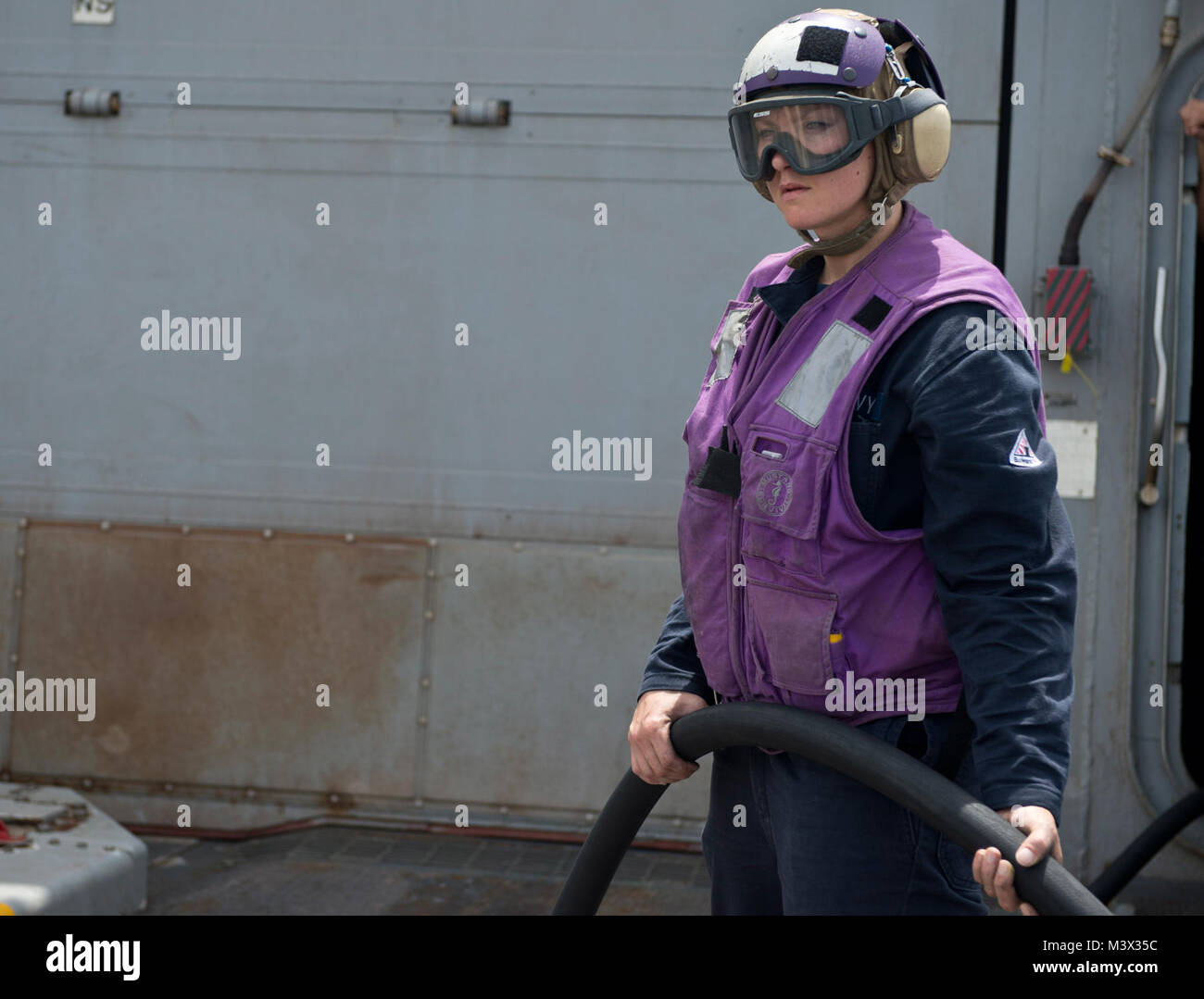 Robin Fireman ARABIAN SEA (August 30, 2013) Gas Turbine System Technician (Mechanical ...