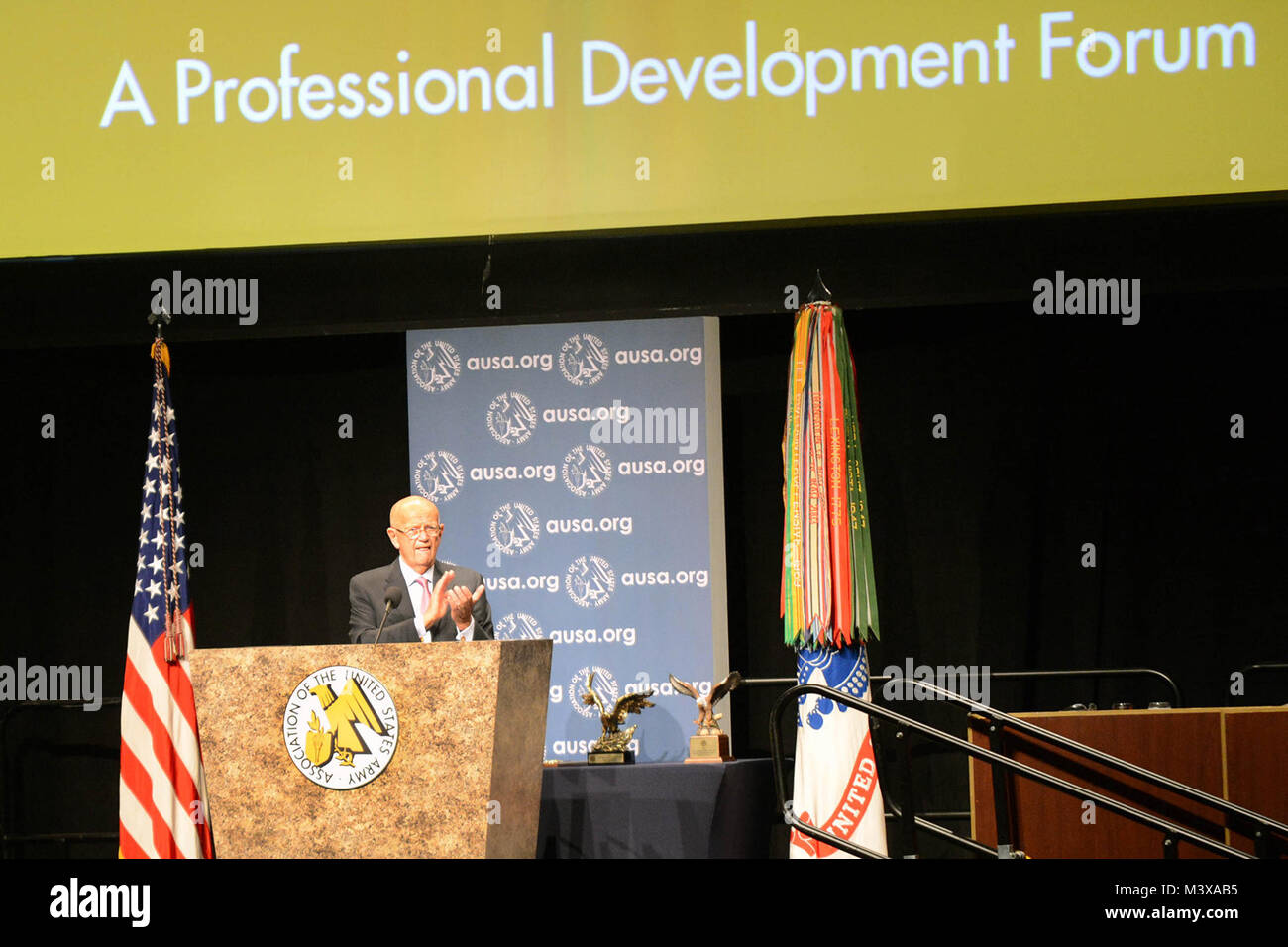 General Gordon R Sullivan Master of ceremonies and President and CEO of AUSA, Gen. Gordon R ...