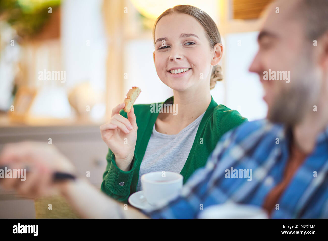 Television girl human hi-res stock photography and images - Alamy