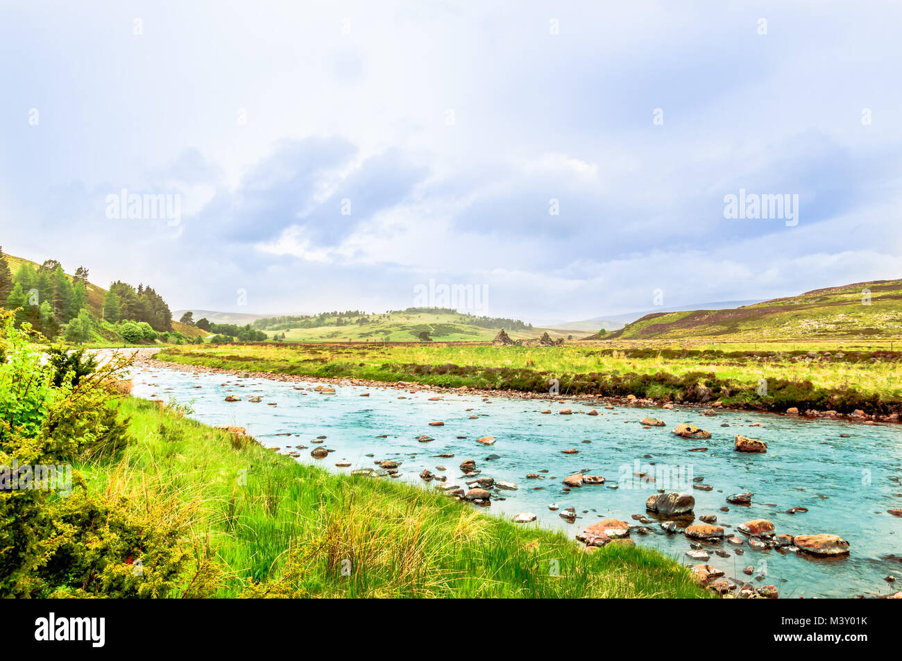 Highland Rivers Cloudy sky royal highland hi-res stock photography and images - Alamy