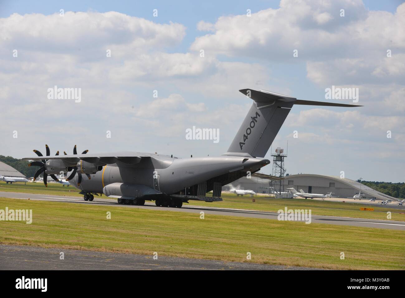 Aircraft, airport, airshow, Farnborough England Stock Photo Alamy