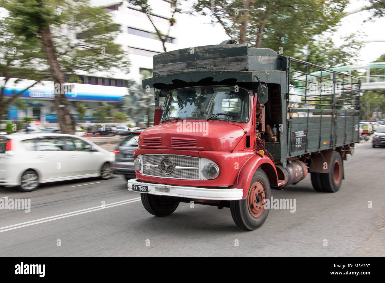 Lorry Malaysia High Resolution Stock Photography And Images Alamy