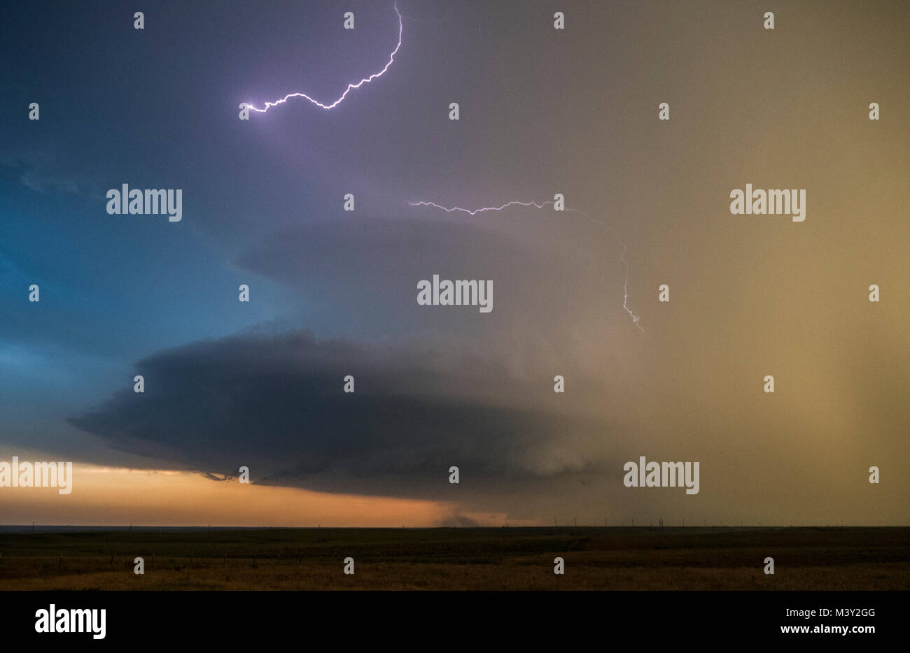 Storm clouds with yellow lightning bolts hi-res stock photography and ...