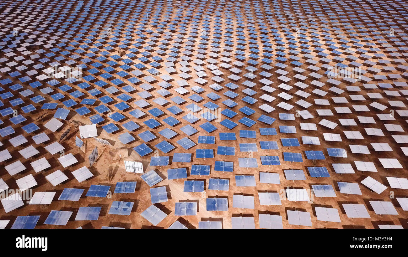 Solar power plant desert spain hi-res stock photography and images - Alamy