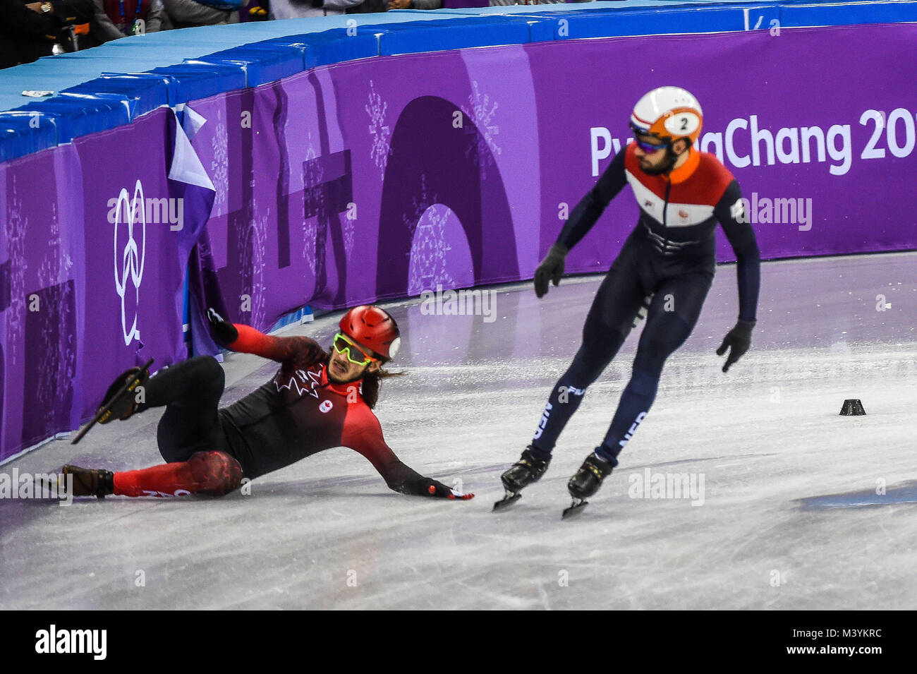 Mens speed skating relay hires stock photography and images Alamy