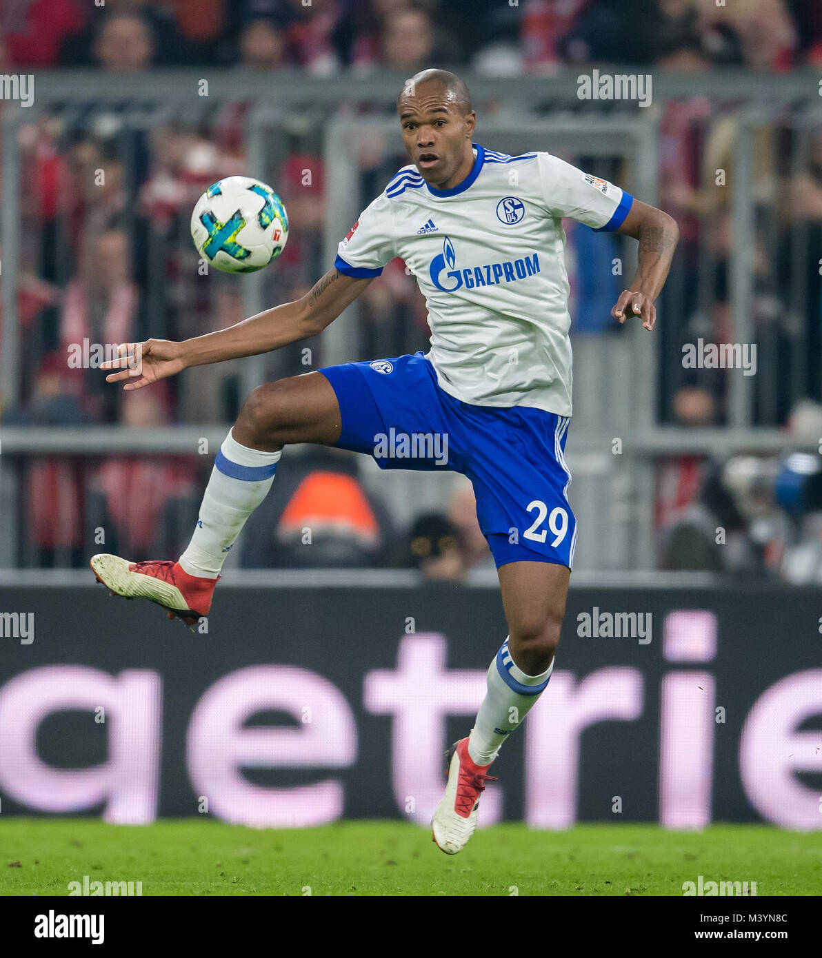 Munich, Germany. 10th Feb, 2018. Schalke 04's Naldo plays the ball during the match against Bayern Munich at the Allianz Arena in Munich, Germany, 10 February 2018. · NO WIRE SERVICE · Credit: Thomas Eisenhuth/dpa-Zentralbild/ZB/dpa/Alamy Live News Stock Photo