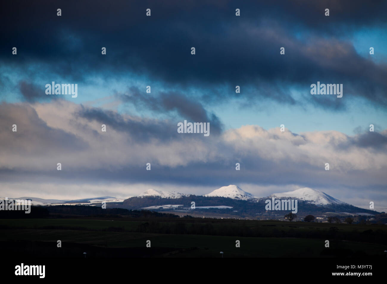 Eildon hills winter hi-res stock photography and images - Alamy