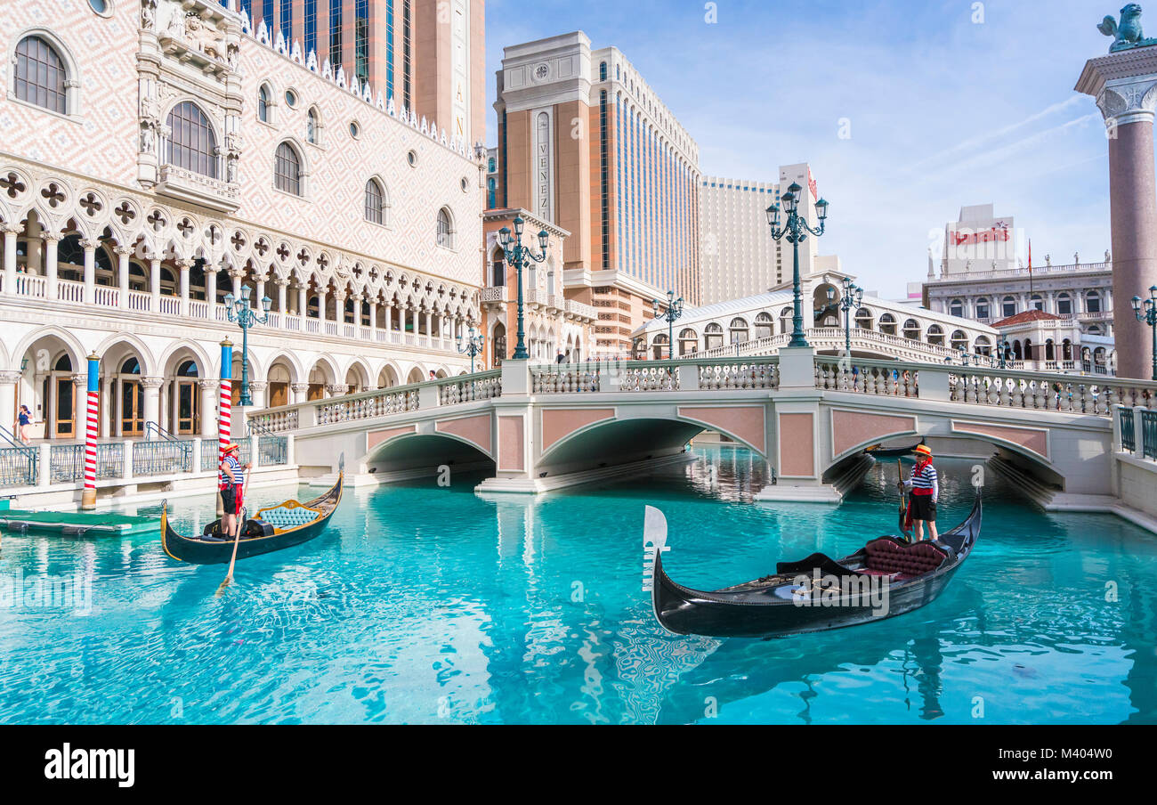 Venetian las vegas busy hi-res stock photography and images - Alamy
