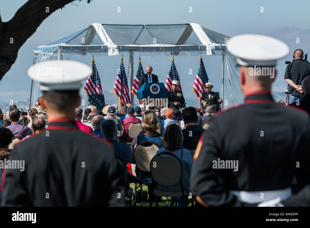 Ronald reagan wreath laying ceremony hi-res stock photography and ...