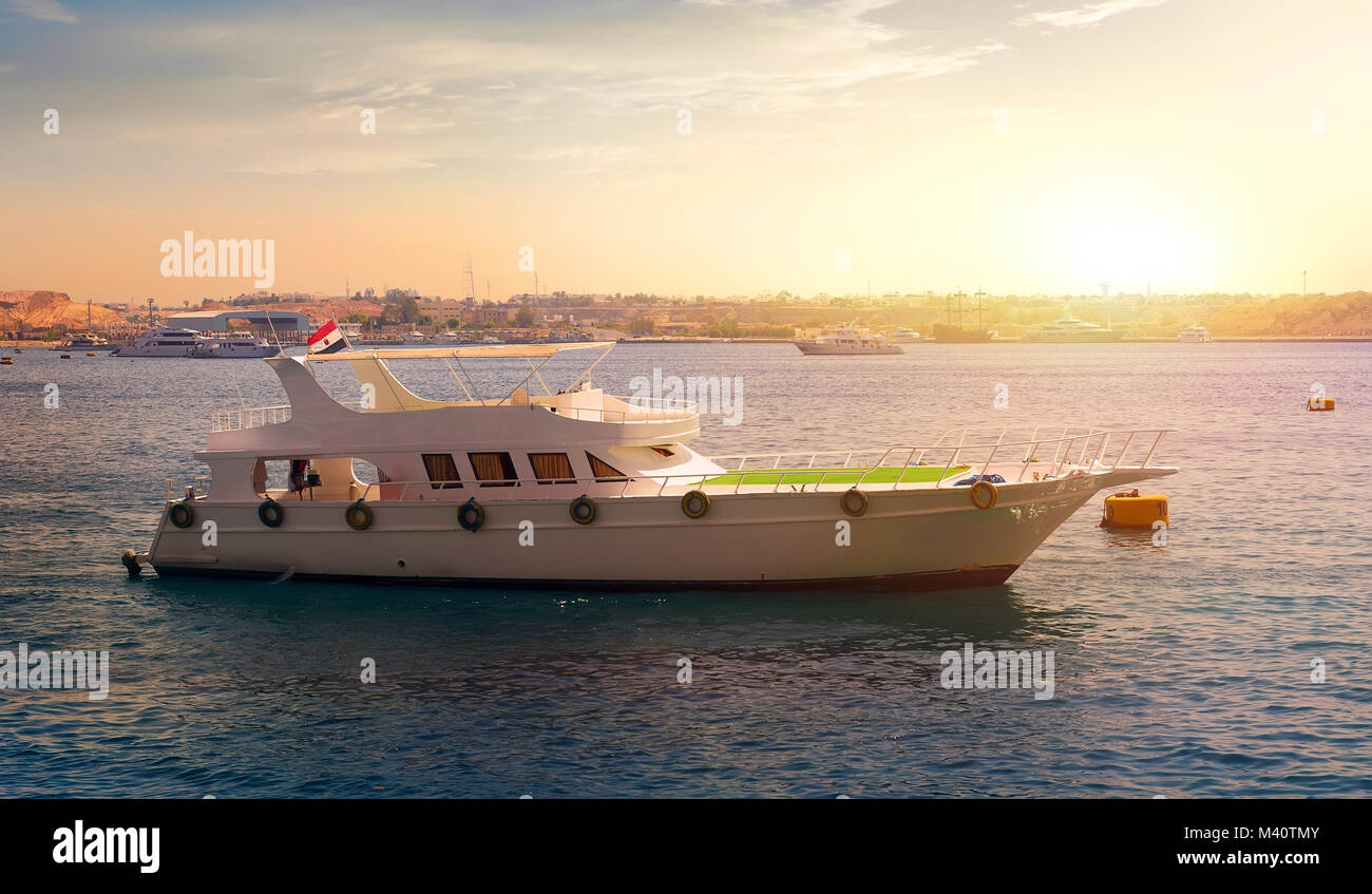 Pleasure boat in the red sea. Egypt Stock Photo - Alamy