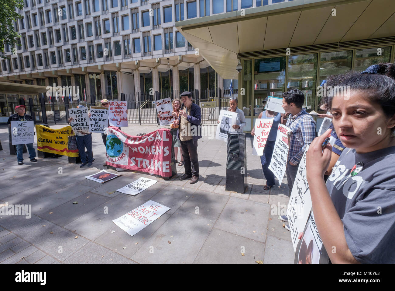 People at the protest at the US Embassy against the arrested and brutal