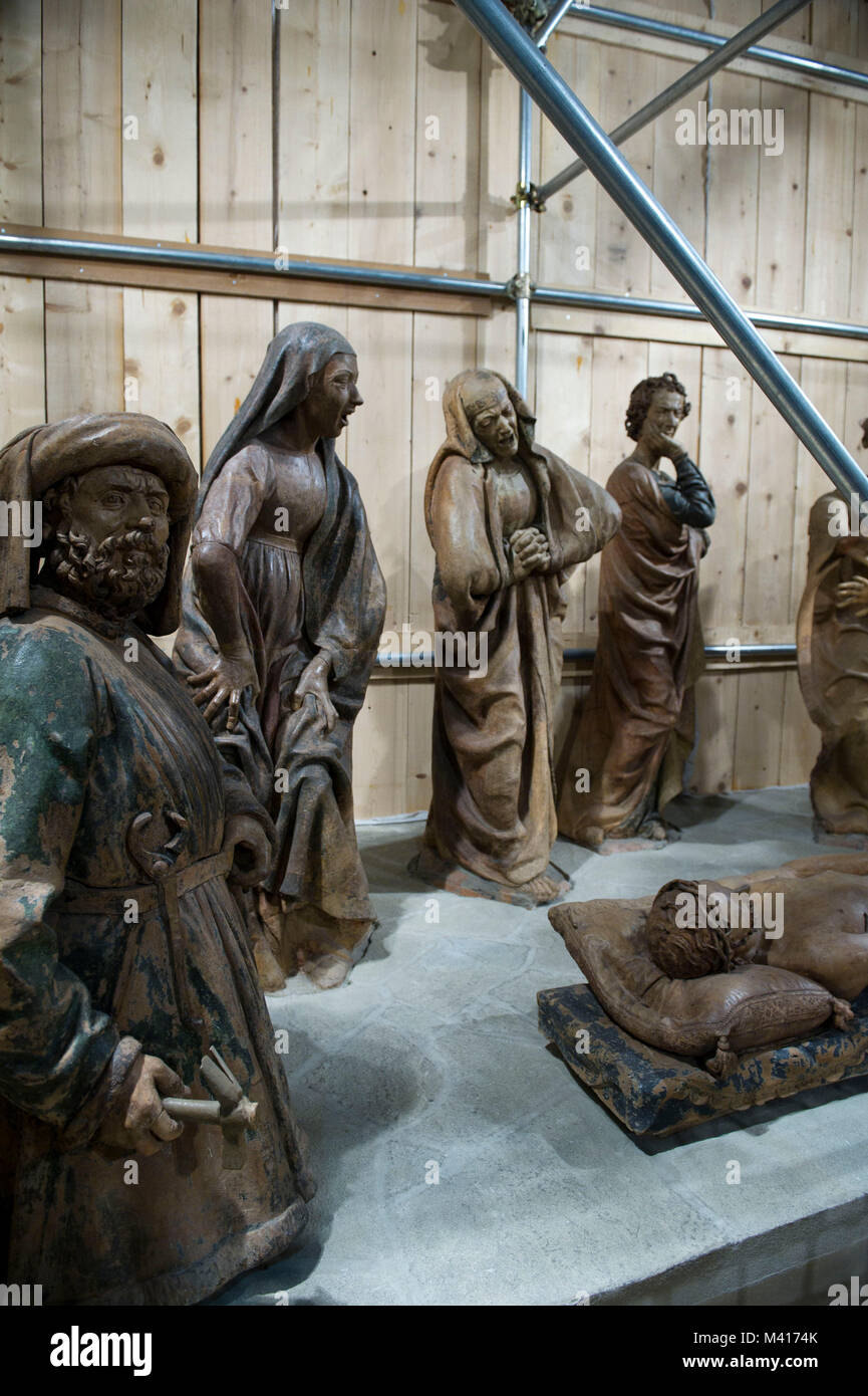 Italy, Emilia Romagna, Bologna, The Dead on the Dead Christ is a sculptural group of seven terracotta figures, masterpiece by Niccolò dell'Arca, preserved in the church of Santa Maria della Vita in Bologna. Stock Photo