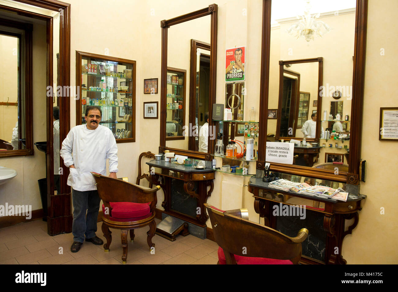 Italy hairdresser bologna hires stock photography and images Alamy