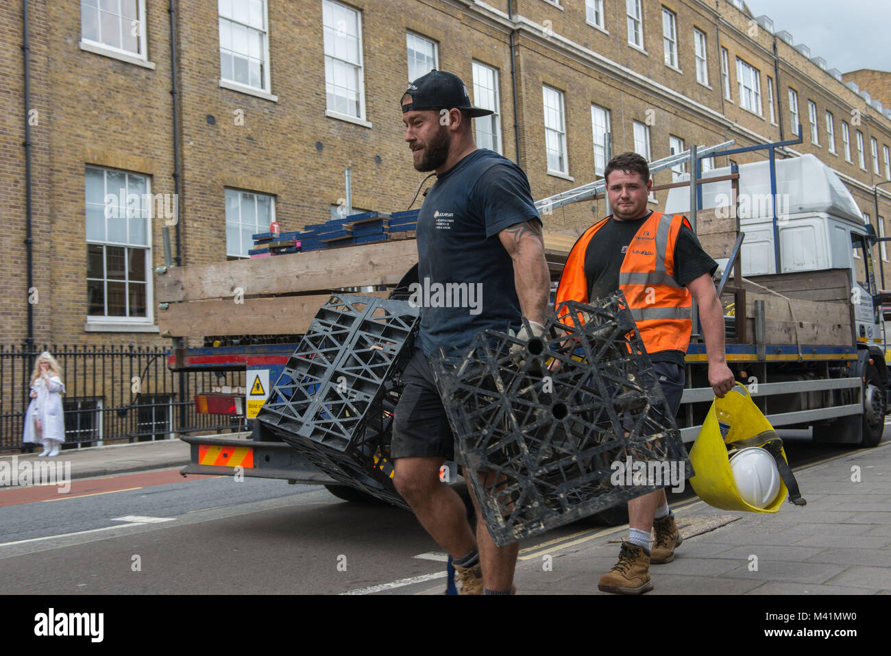 London, United Kingdom. Carpenters at work, Camden Town Stock Photo - Alamy