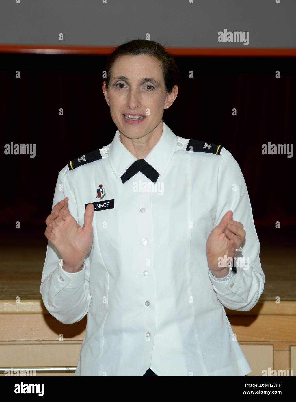 Col. Michelle L. Munroe, Chief of Nursing, delivers remarks at the Army Nurse Corps 117th Birthday celebration, February 02, 2018, Landstuhl Regional Medical Center, Landstuhl, Germany. (U.S. Army photo by Visual Information Specialist Elisabeth Paque/Released) Stock Photo