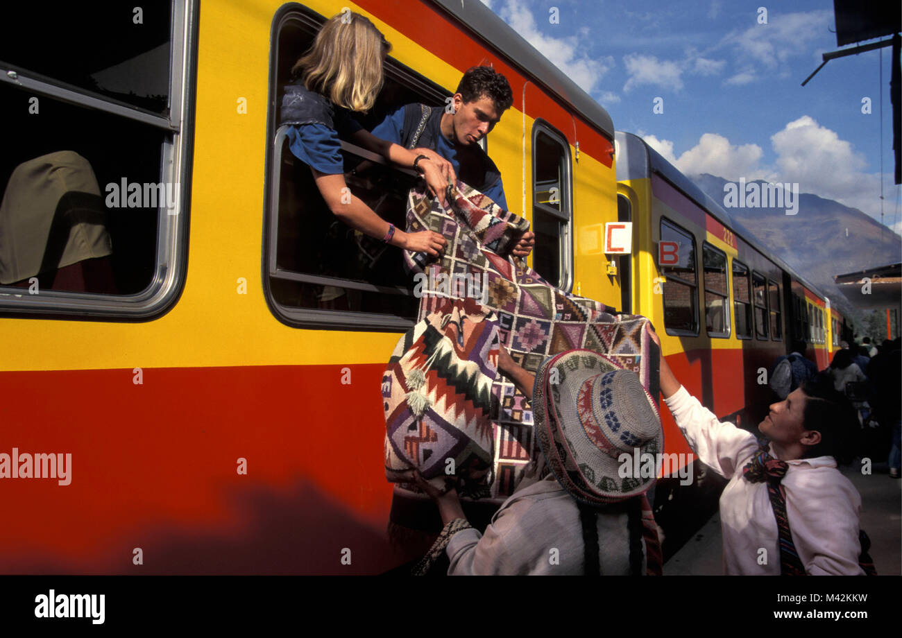 Train to machu picchu cuzco hi-res stock photography and images - Alamy
