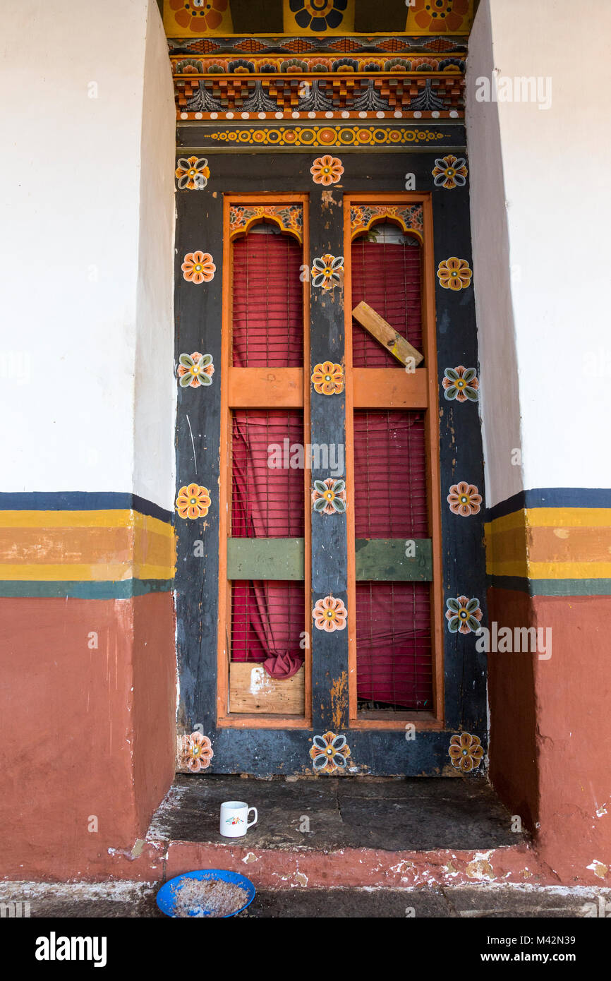 Punakha, Bhutan. Door to Monk's Living Quarters Stock Photo Alamy