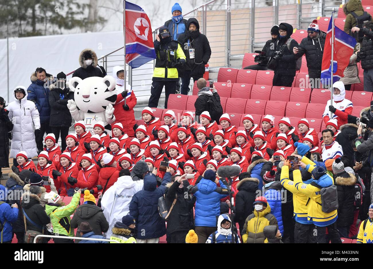 North and south korea olympics hi-res stock photography and images - Alamy