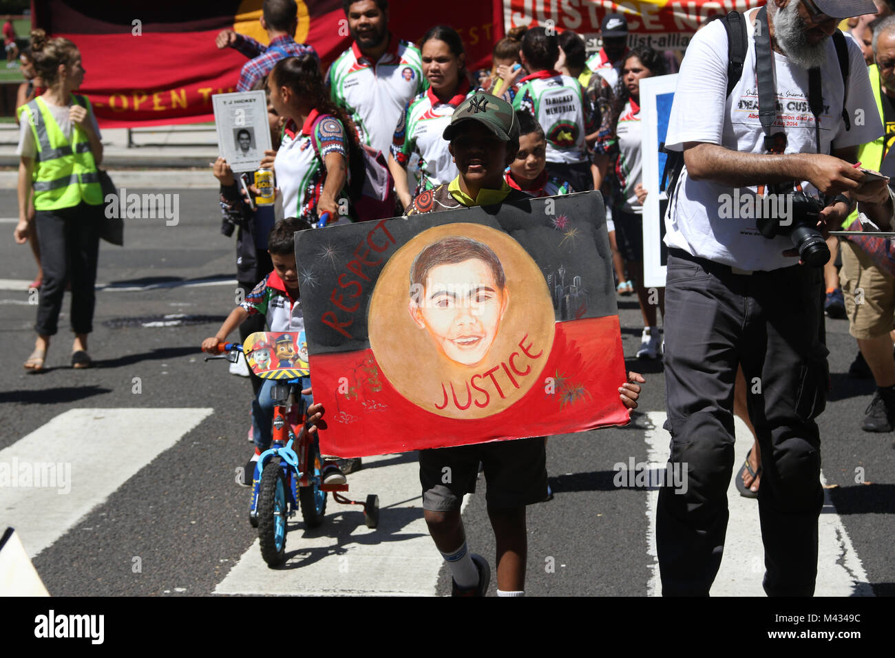 Redfer Riots Sydney, Australia. 14 Feb, 2018. Supporters assembled in Redfern ...