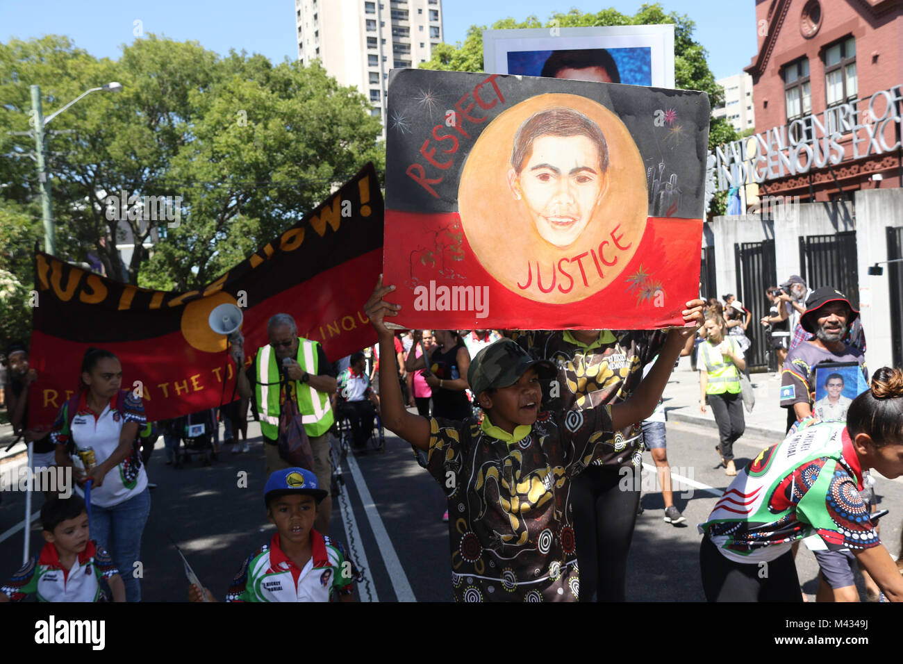 Redfer Riots Sydney, Australia. 14 Feb, 2018. Supporters assembled in Redfern ...