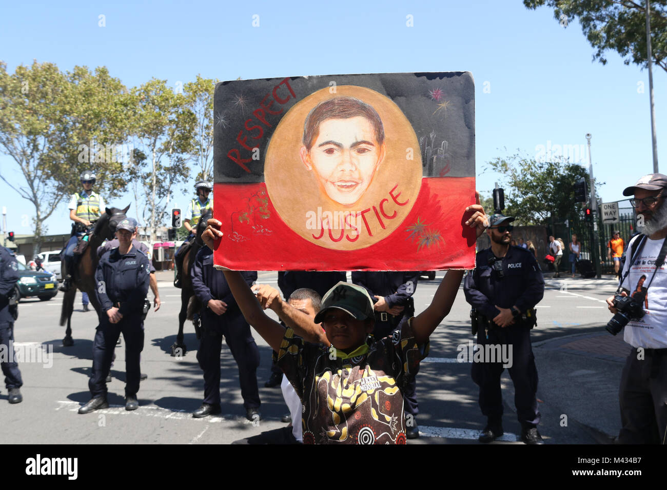 Redfer Riots Sydney, Australia. 14 Feb, 2018. Supporters assembled in Redfern ...