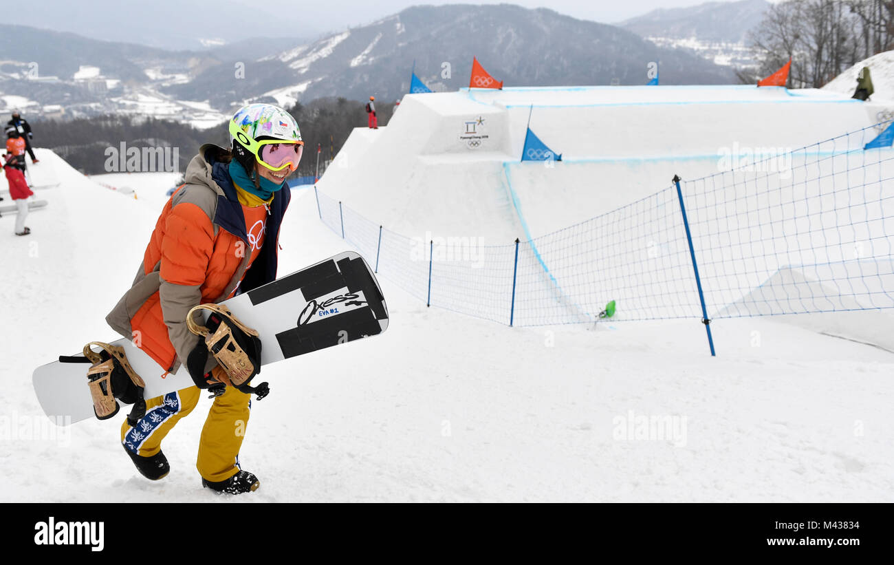Fondsen Gering Streng Eva samkova czech snowboarder snowboard hi-res stock photography and images  - Alamy