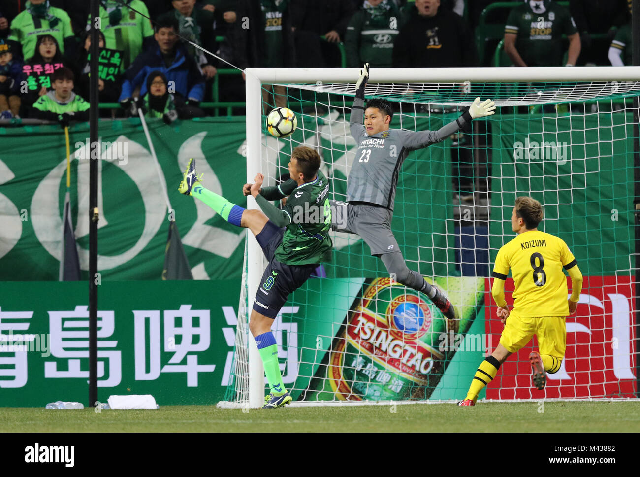 Jeonju, South Korea. 13th Feb, 2018. Kosuke Nakamura (Reysol), Kim ...