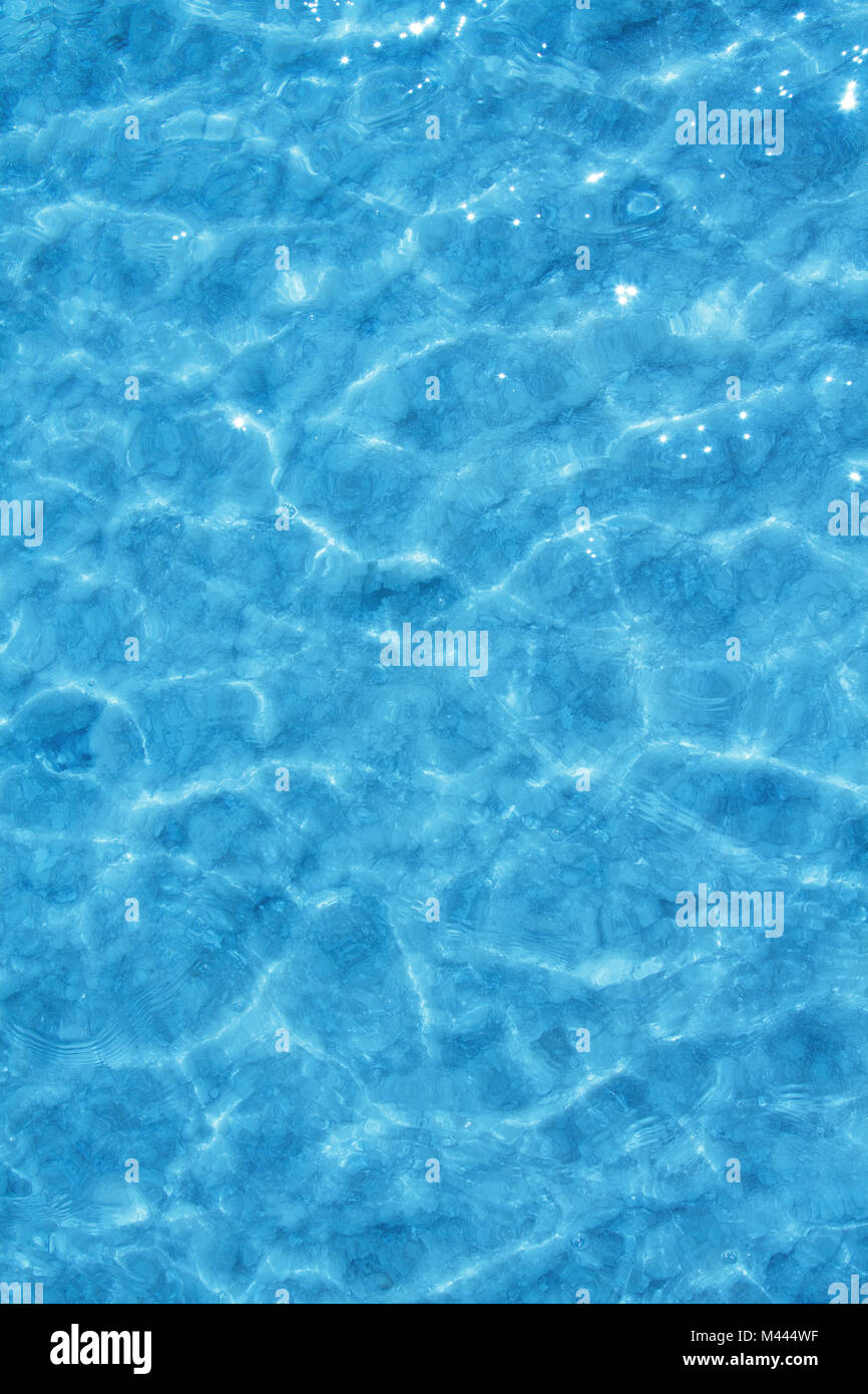 https://c8.alamy.com/comp/M444WF/beautiful-refreshing-blue-swimming-pool-water-M444WF.jpg