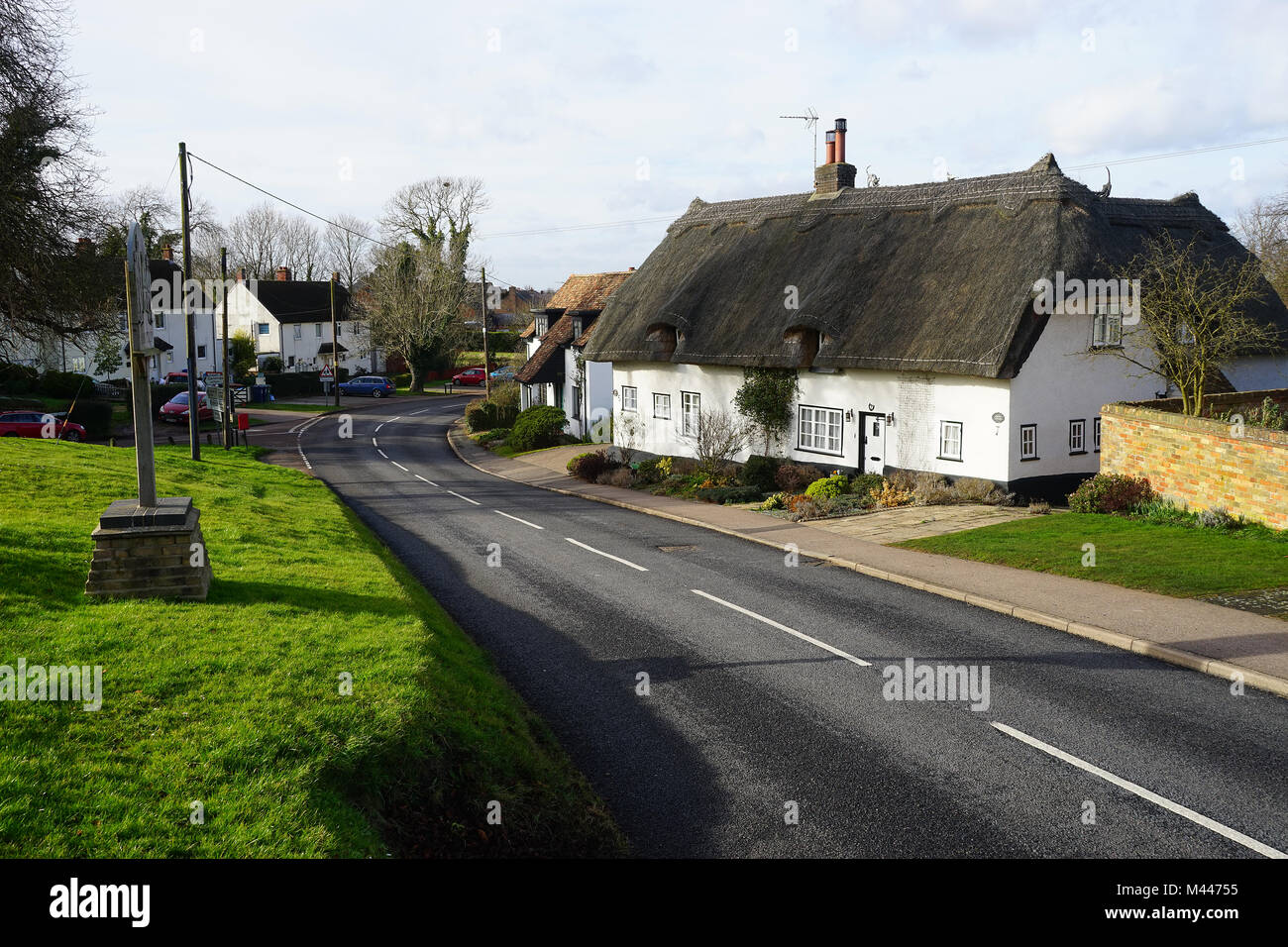 Cottages opposite the village green at Abbotsley Stock Photo - Alamy